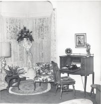 The Oaks' 250 N. Primrose